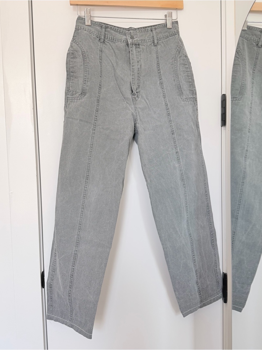 RARE❗️Vintage 80s High-Waisted Wide Leg Jeans 100% Cotton in Gray